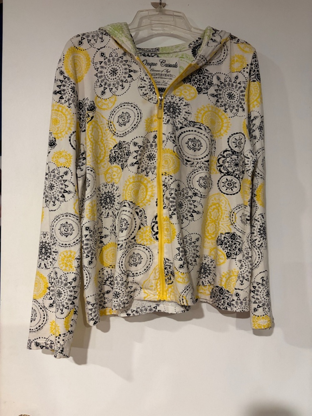Onque Casuals White Hoodie with Black Medallion & Yellow Zipper
